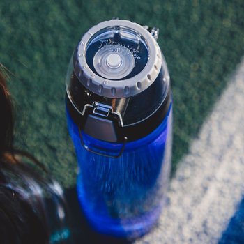 thermos hydration bottle with rotating intake meter