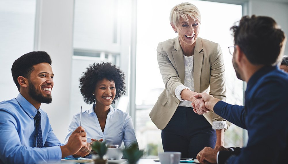 9 Ways to Double Your Impact with Employee Desk Drops