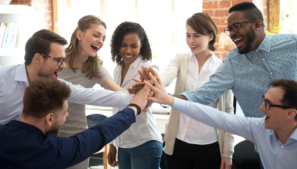 10 Fun Ways to Show Employee Recognition - Team Building Exercise