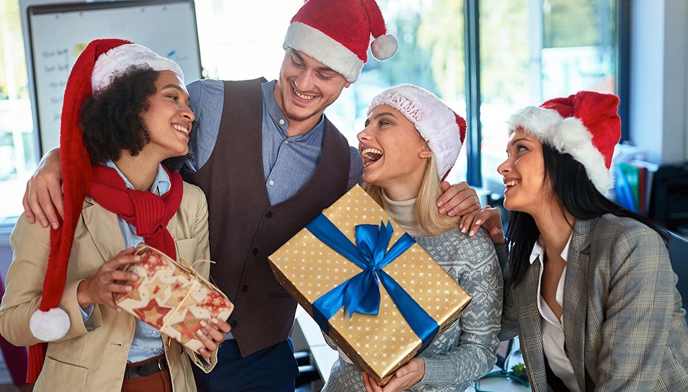 5 Gift-Giving Tips to Help Spread Holiday Cheer